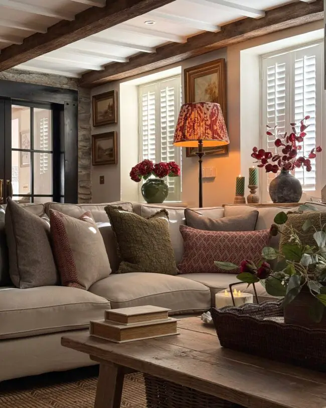 How to Choose the Right Lighting to Enhance Warmth