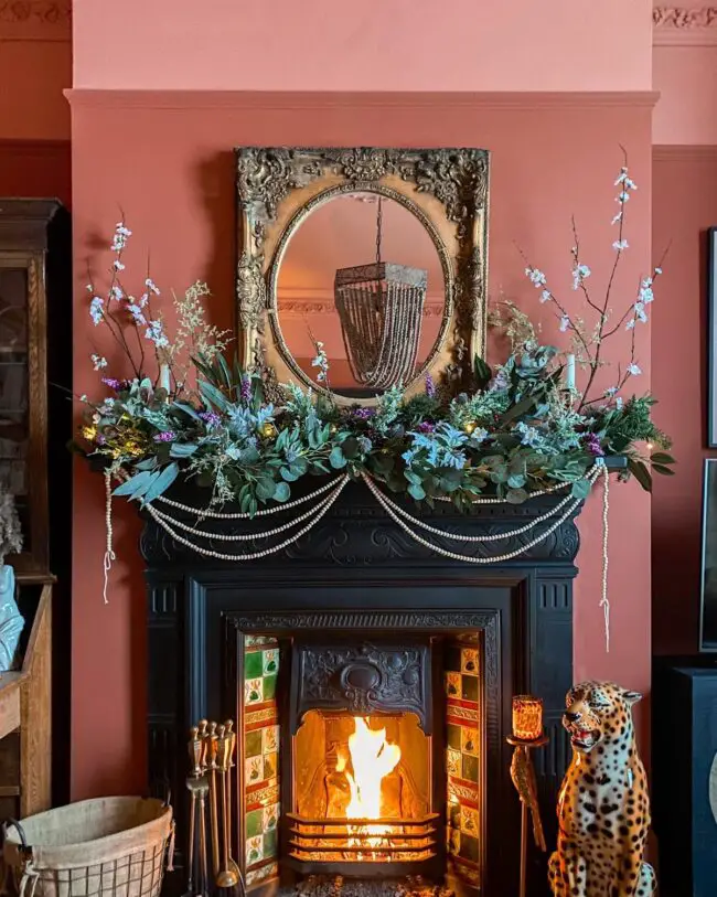 Best Garland and Stocking Combinations for Fireplace